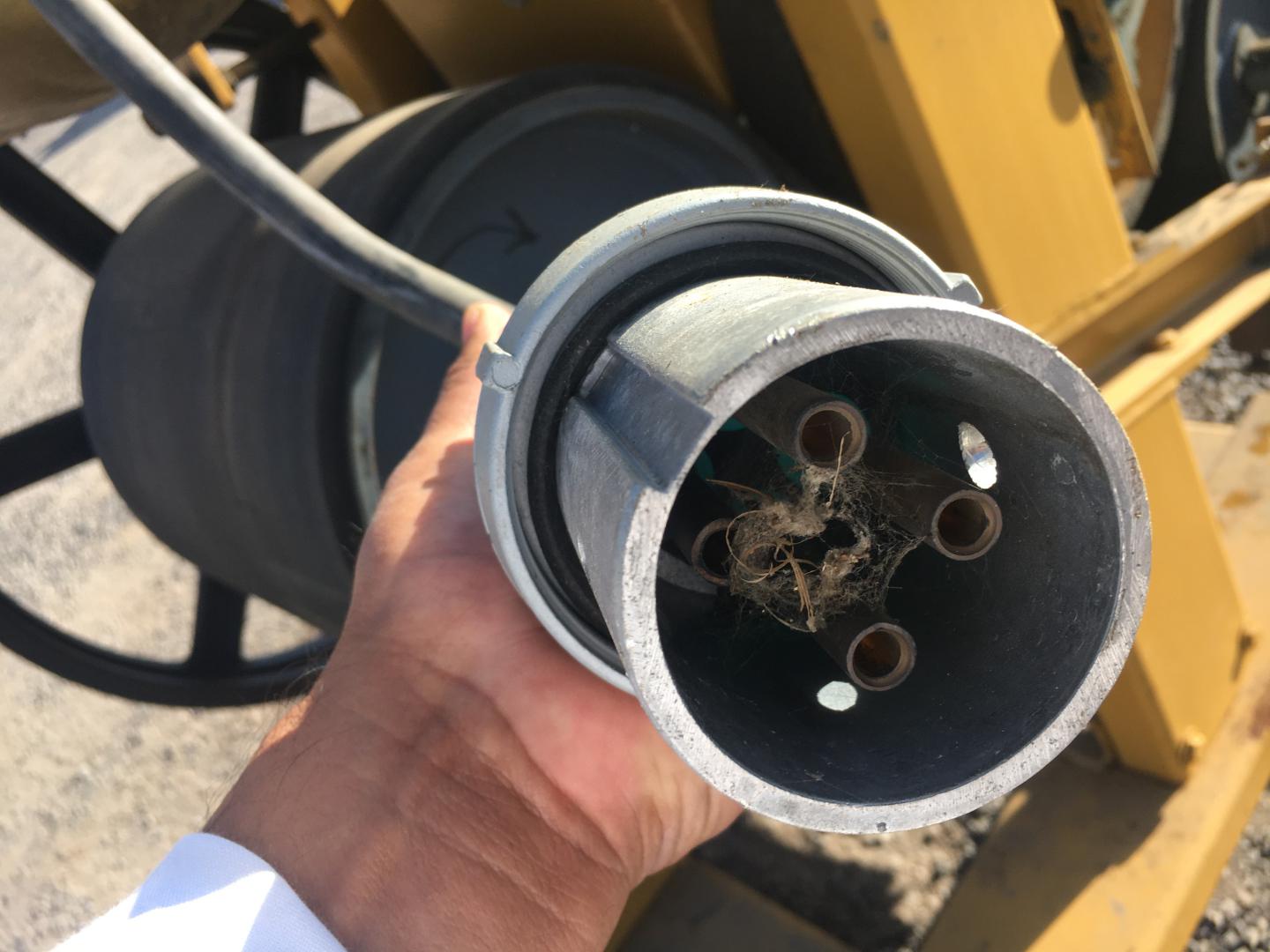 ./imagenes/INVOICE/2019/17244/DISPERSOR DE FERTILIZANTE (16).JPG